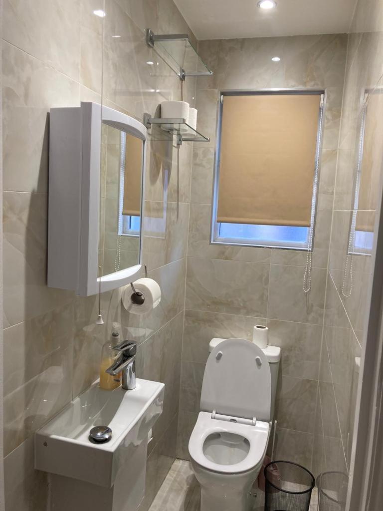 Гостевой дом Twin Towerd Лондон